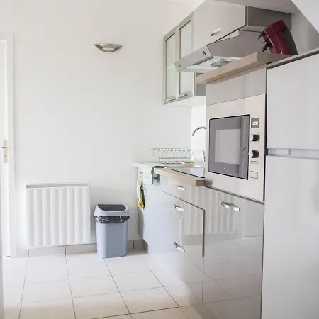Holiday home Location Climatise Avec Piscine Commune En Ardeche