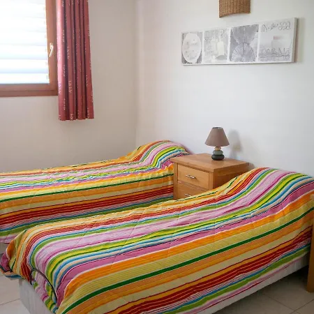 Location Climatise Avec Piscine Commune En Ardeche Joyeuse