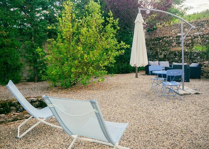 Location Climatise Avec Piscine Commune En Ardeche * Joyeuse
